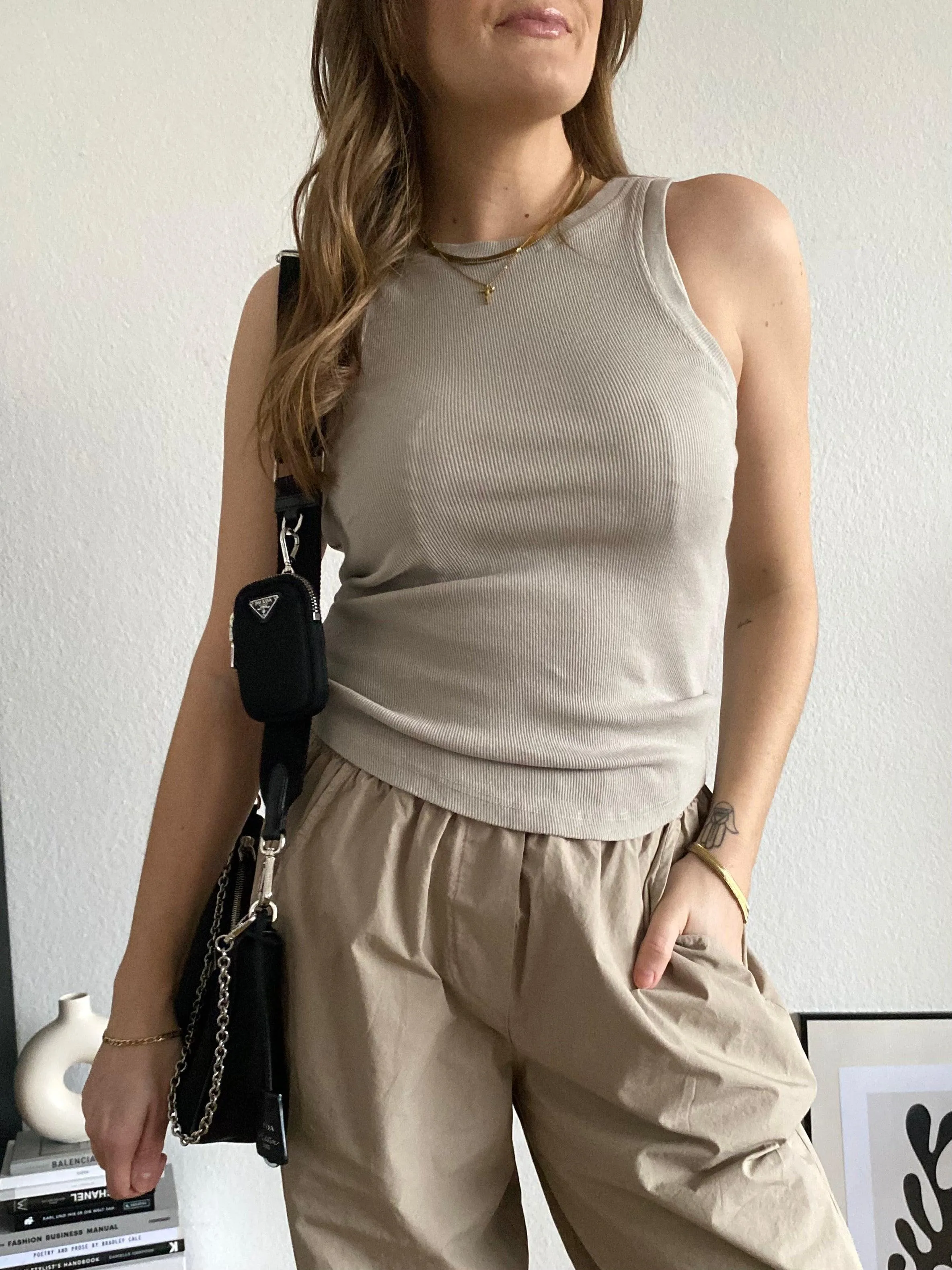 Basic Tank Top - Beige