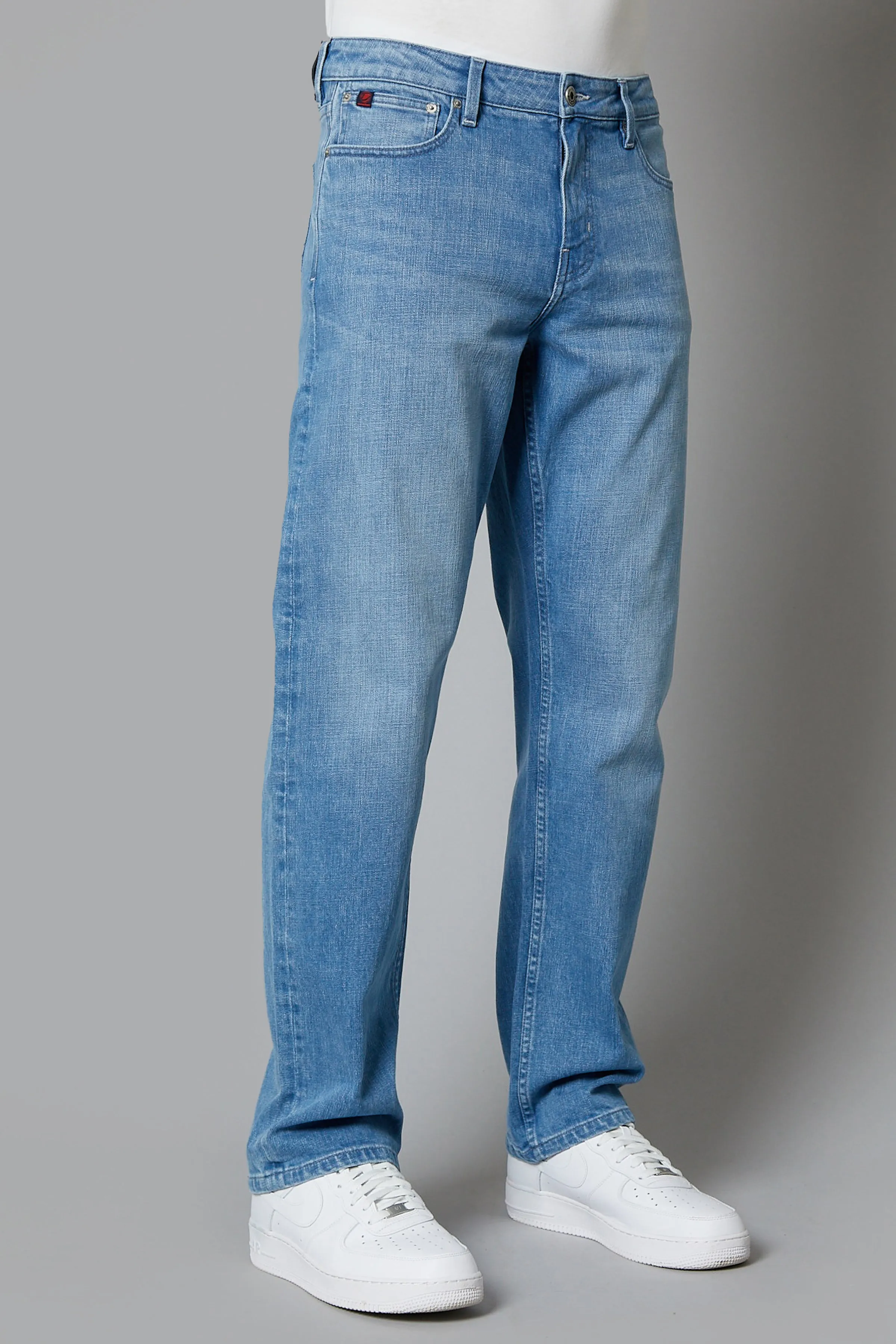 Montana Loose Fit Jeans In Light Blue