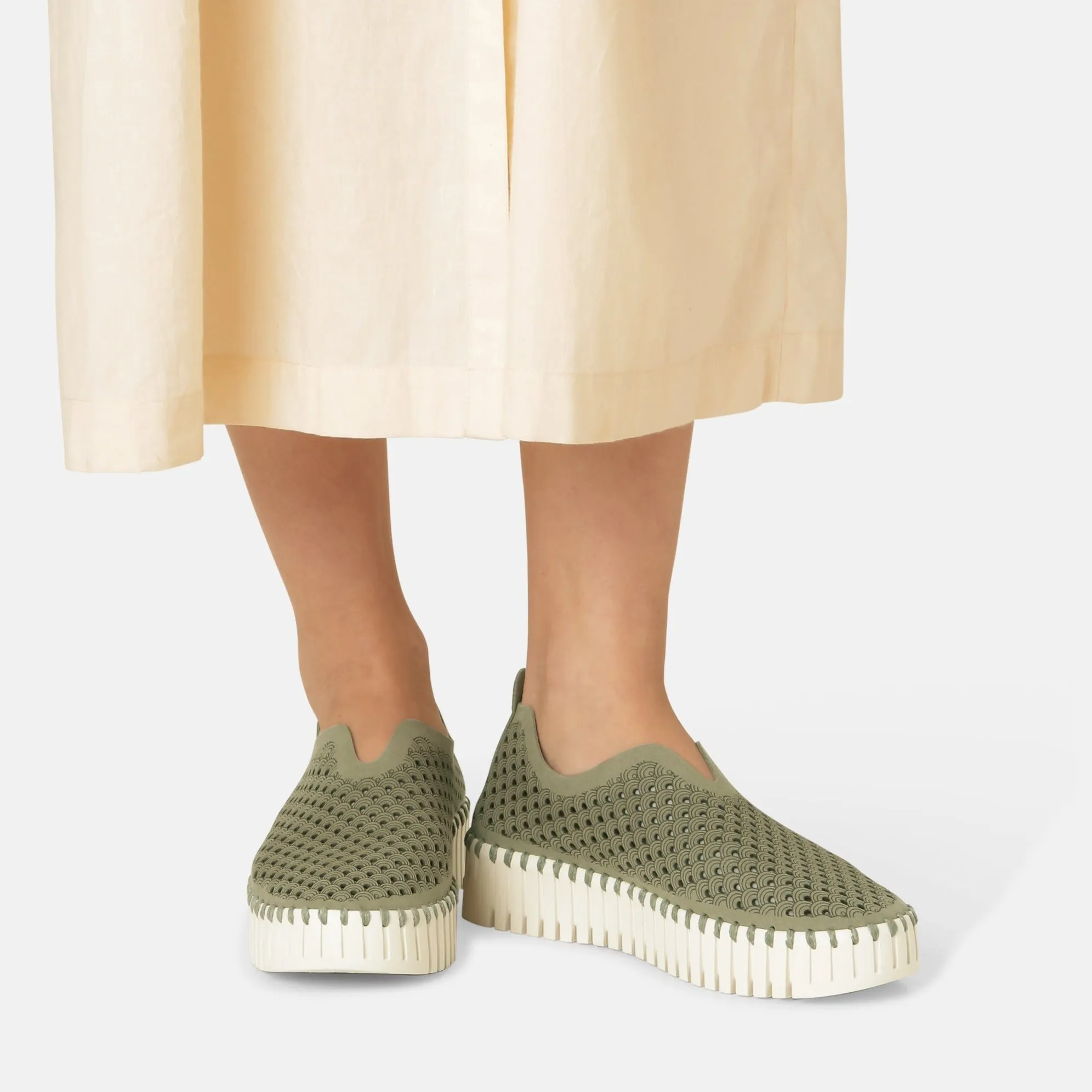 Tulip Slip On With Chunky Sole - Army